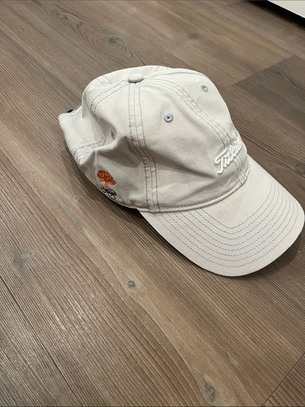 Kiawah Island Titleist light grey golf hat